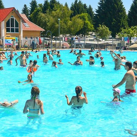 Отель Campingpark Gitzenweiler Hof Линдау Экстерьер фото